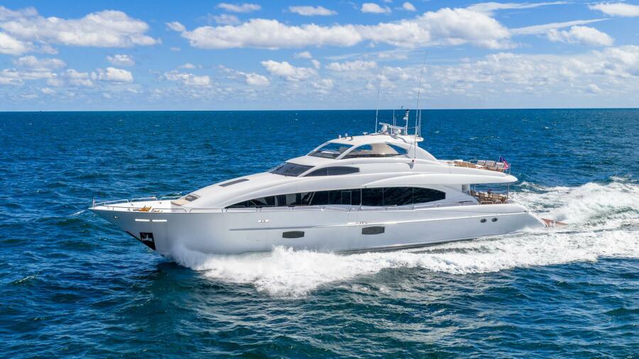 Lazzara Yachts For Sale | SI Yachts