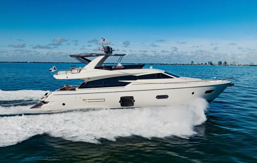 A FERRETTI AFV030401280062 関税送料込 FERRETTI Yachts for Sale and Charter | Allied Yachting