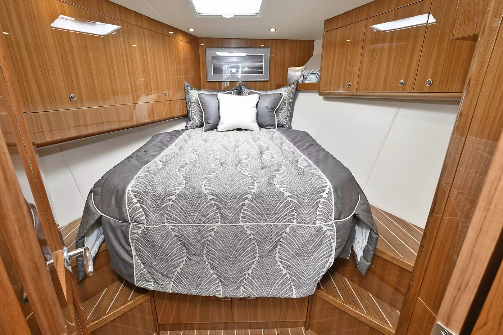 Viking 38 Billfish-2021-NEW BUILD Staten Island-New York-United StatesMaster Stateroom  1195022