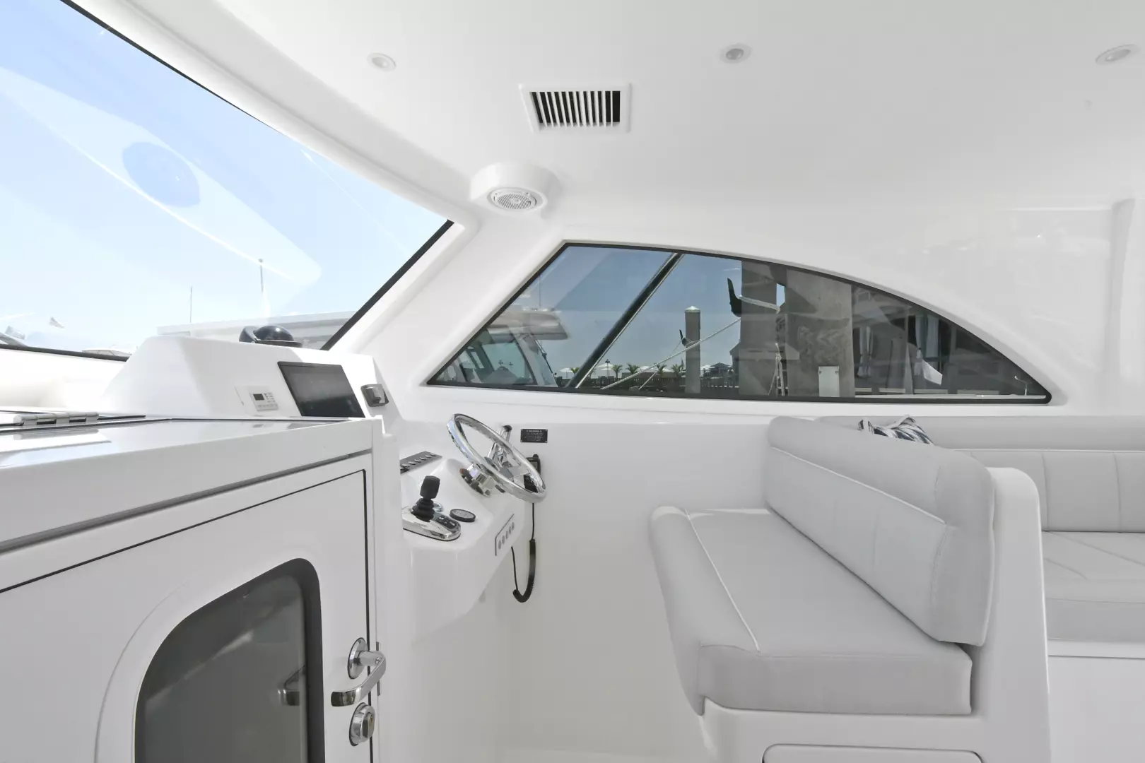 Viking 38 Billfish-2021-NEW BUILD Staten Island-New York-United StatesHelm Station  1195017