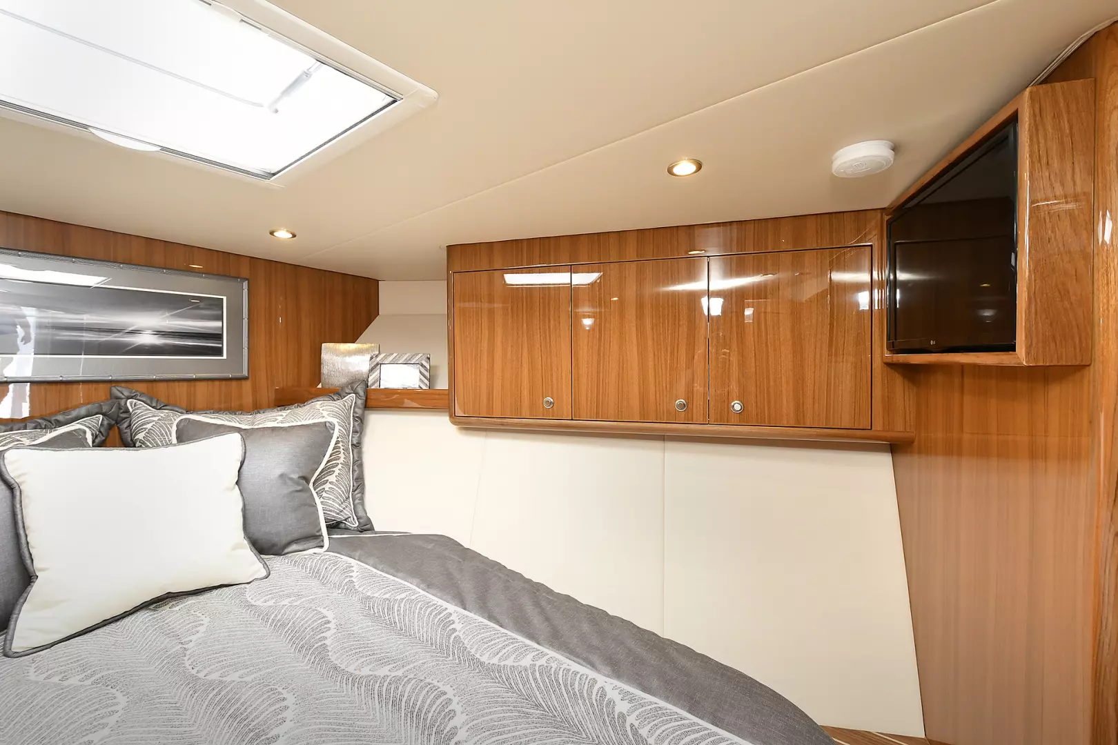 Viking 38 Billfish-2021-NEW BUILD Staten Island-New York-United StatesMaster Stateroom  1195023