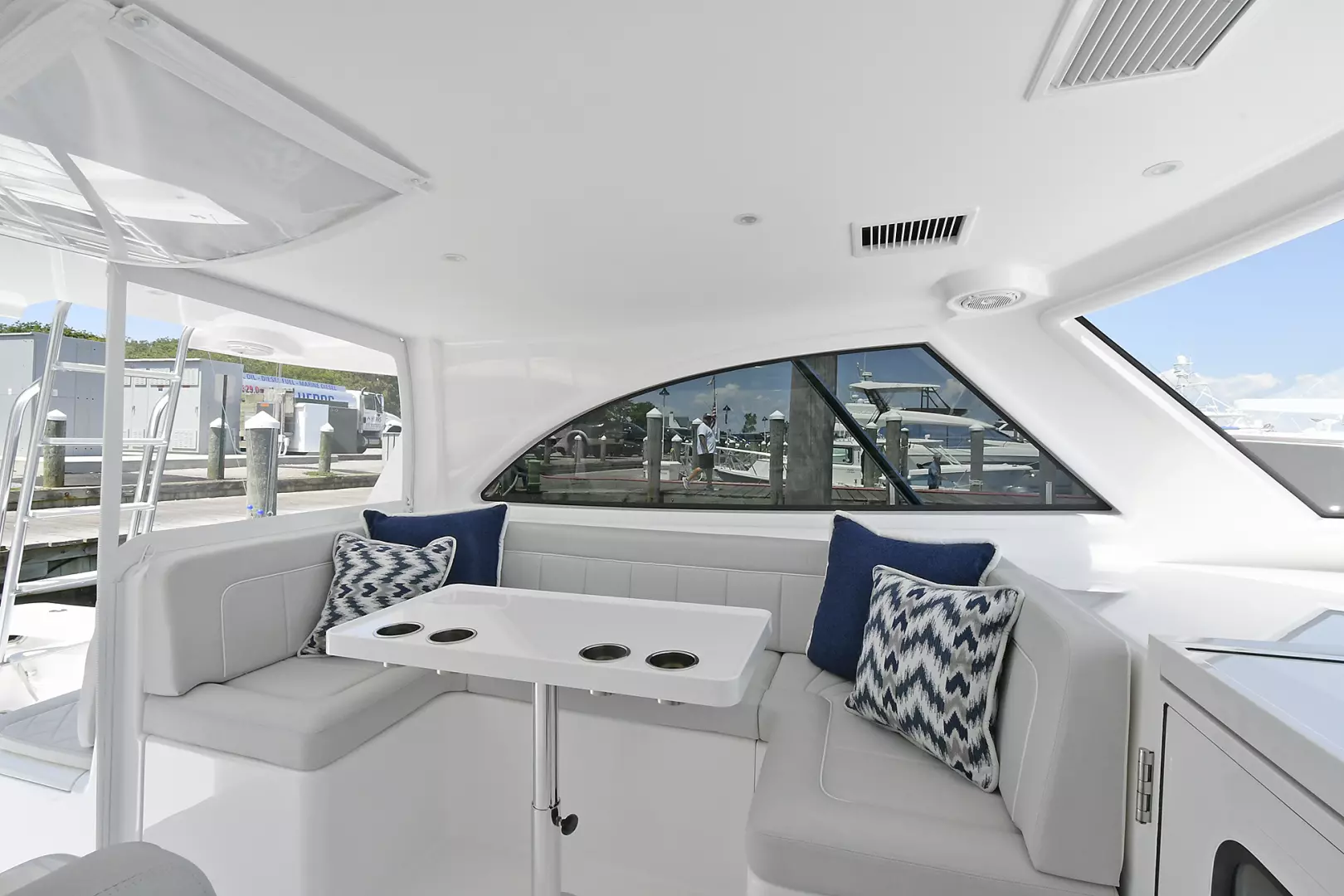 Viking 38 Billfish-2021-NEW BUILD Staten Island-New York-United StatesLounge with Table  1195014