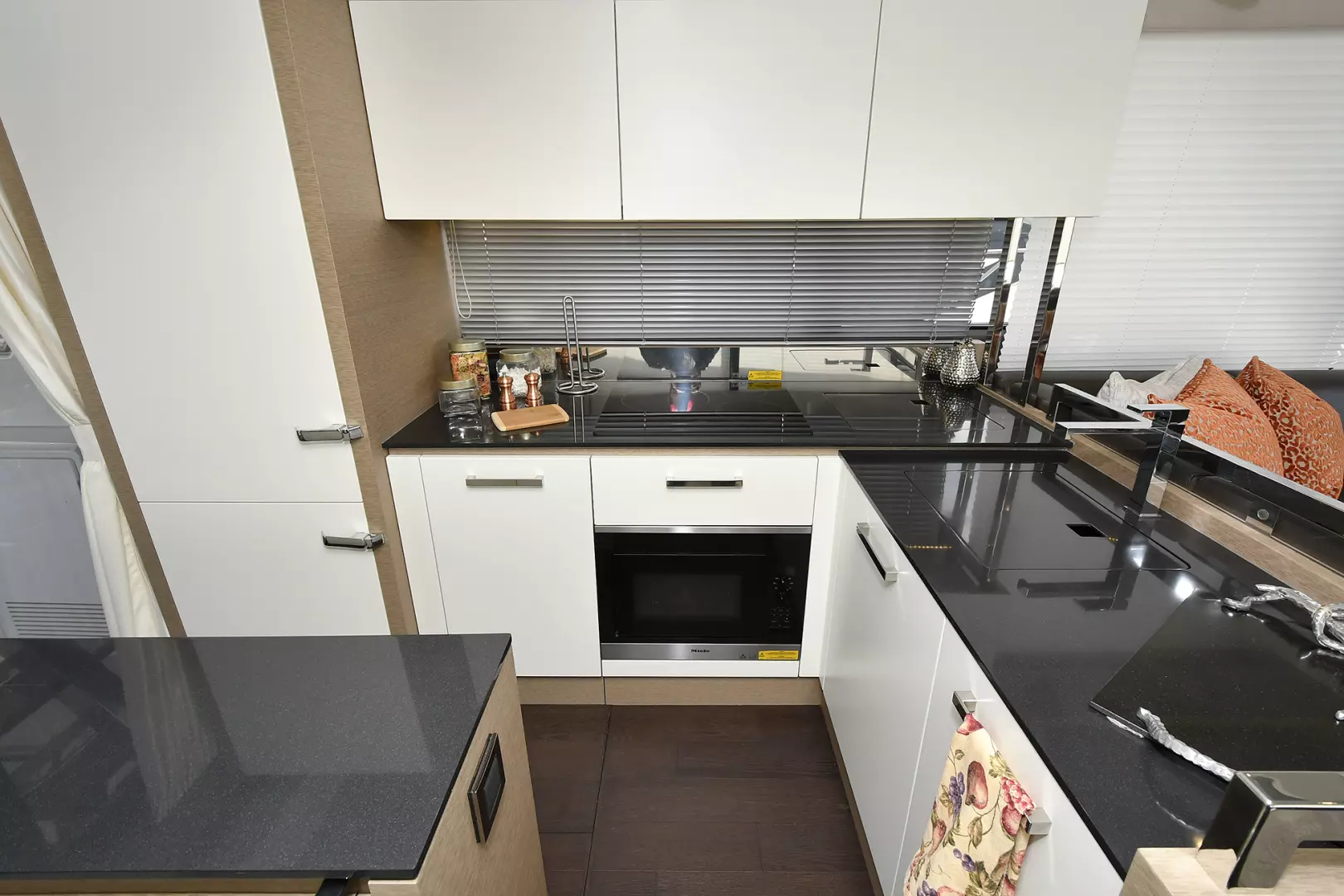 Prestige 680 Flybridge-2023-ON ORDER Staten Island-New York-United StatesGalley 1083790