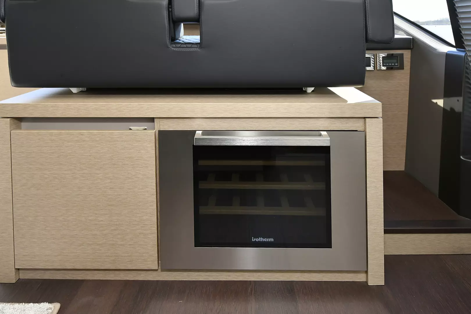 Prestige 680 Flybridge-2023-ON ORDER Staten Island-New York-United StatesSalon Wine Cooler 1083822