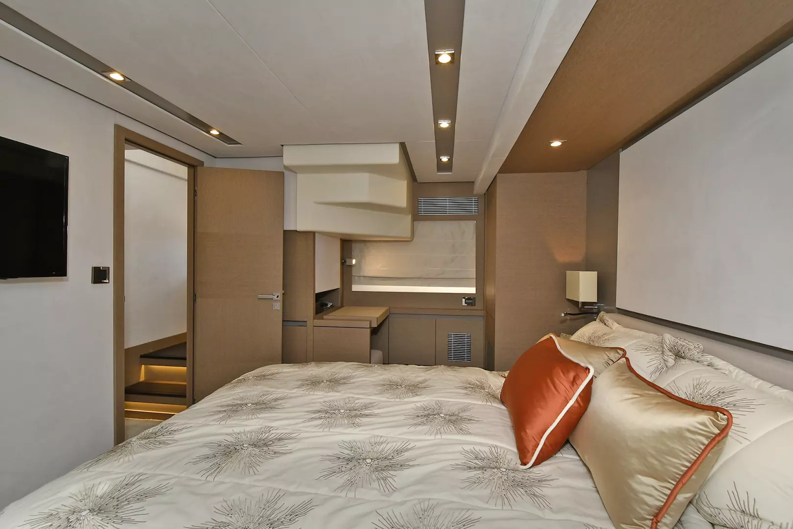 Prestige 680 Flybridge-2023-ON ORDER Staten Island-New York-United StatesVIP Stateroom  1083825