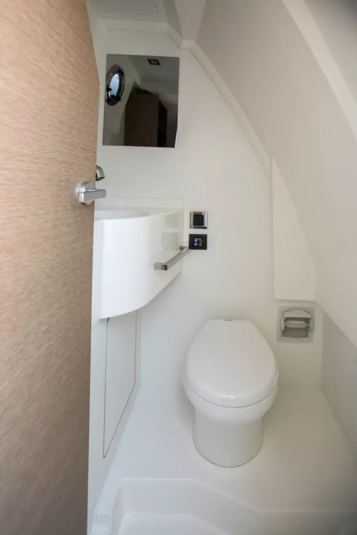 Prestige 680 Flybridge-2023-ON ORDER Staten Island-New York-United StatesCrew Head with Shower 1083882