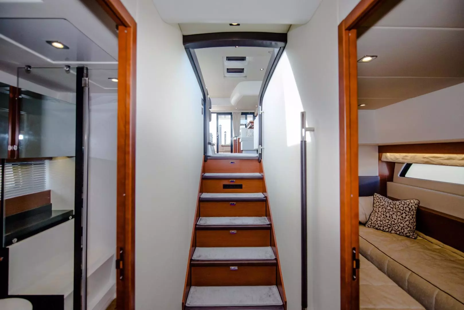 Prestige 550 Flybridge-2015-Marinas Jule Norwalk-Connecticut-United States 783269