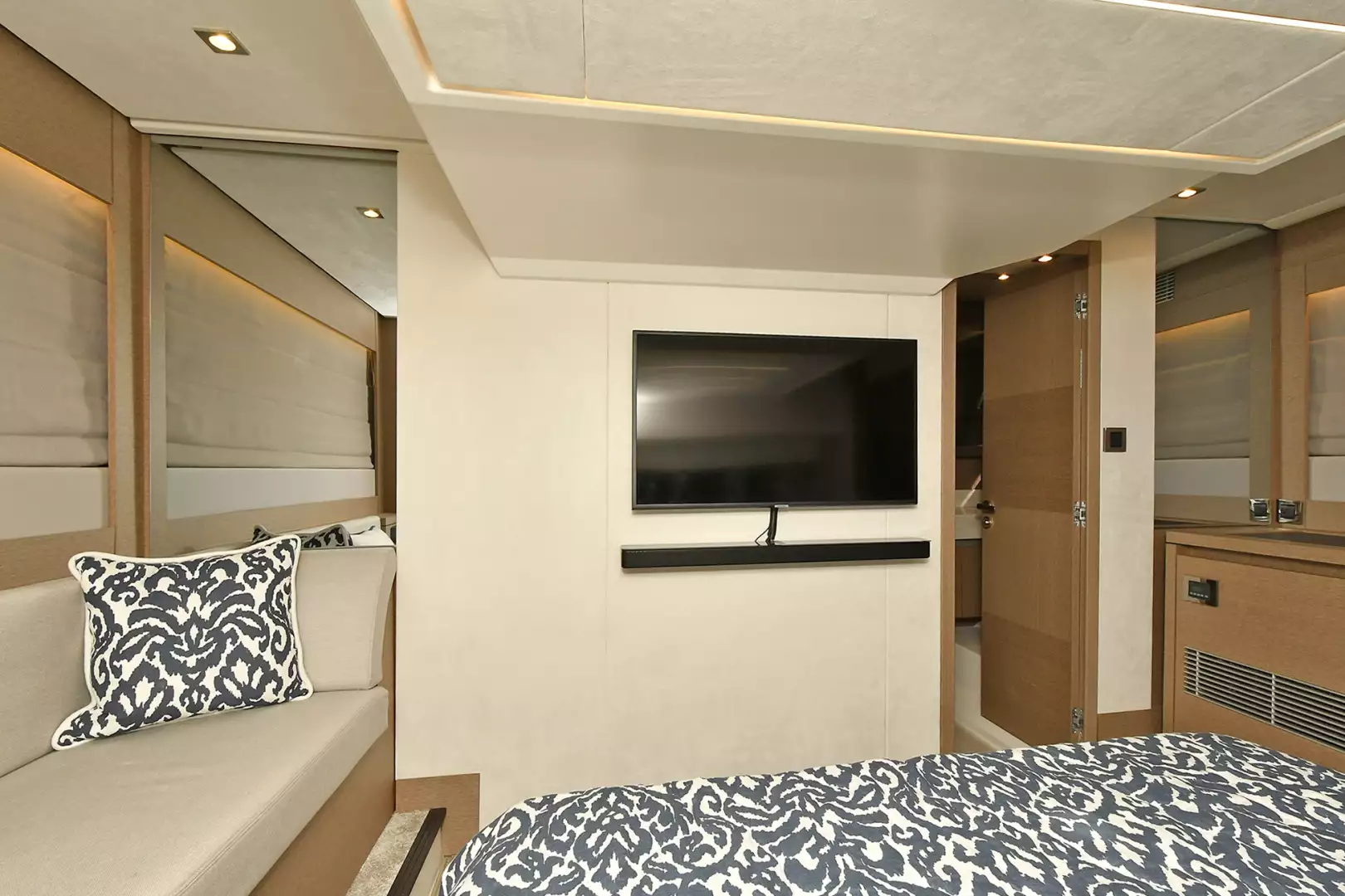 Prestige 520 Flybridge-2025-ON ORDER Staten Island-New York-United StatesMaster Stateroom  1072990