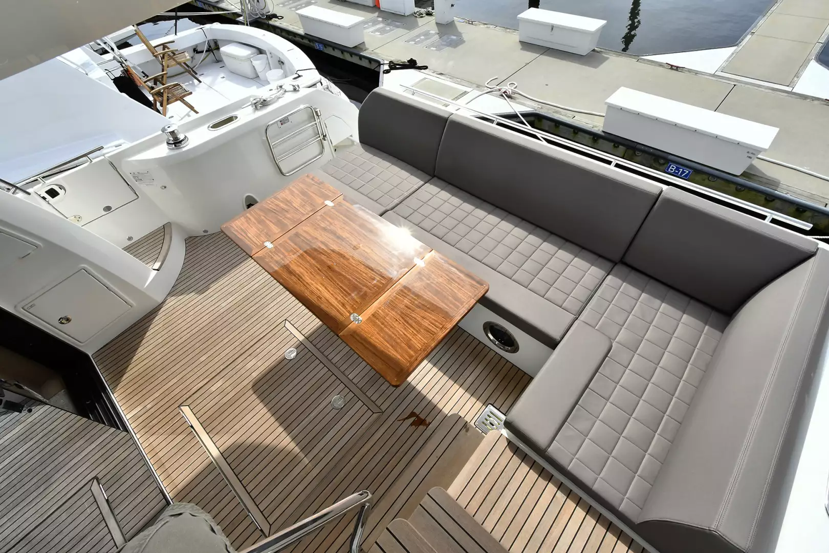 Prestige 520 Flybridge-2025-ON ORDER Staten Island-New York-United StatesCockpit With Seating  1072959