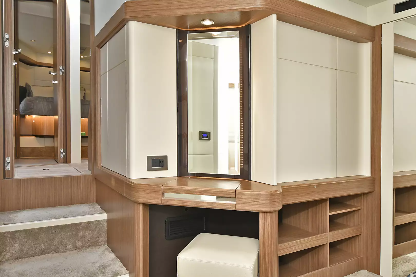 Absolute 50 Fly-2024-ON ORDER Staten Island-New York-United StatesMaster Vanity 1073087