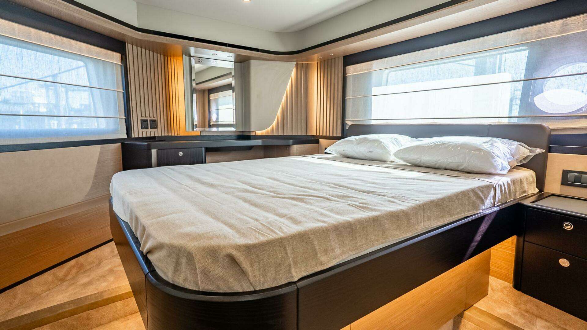 Absolute Navetta 58-2026-IN STOCK-AVAILABLE NOW Staten Island-New York-United States 5624458