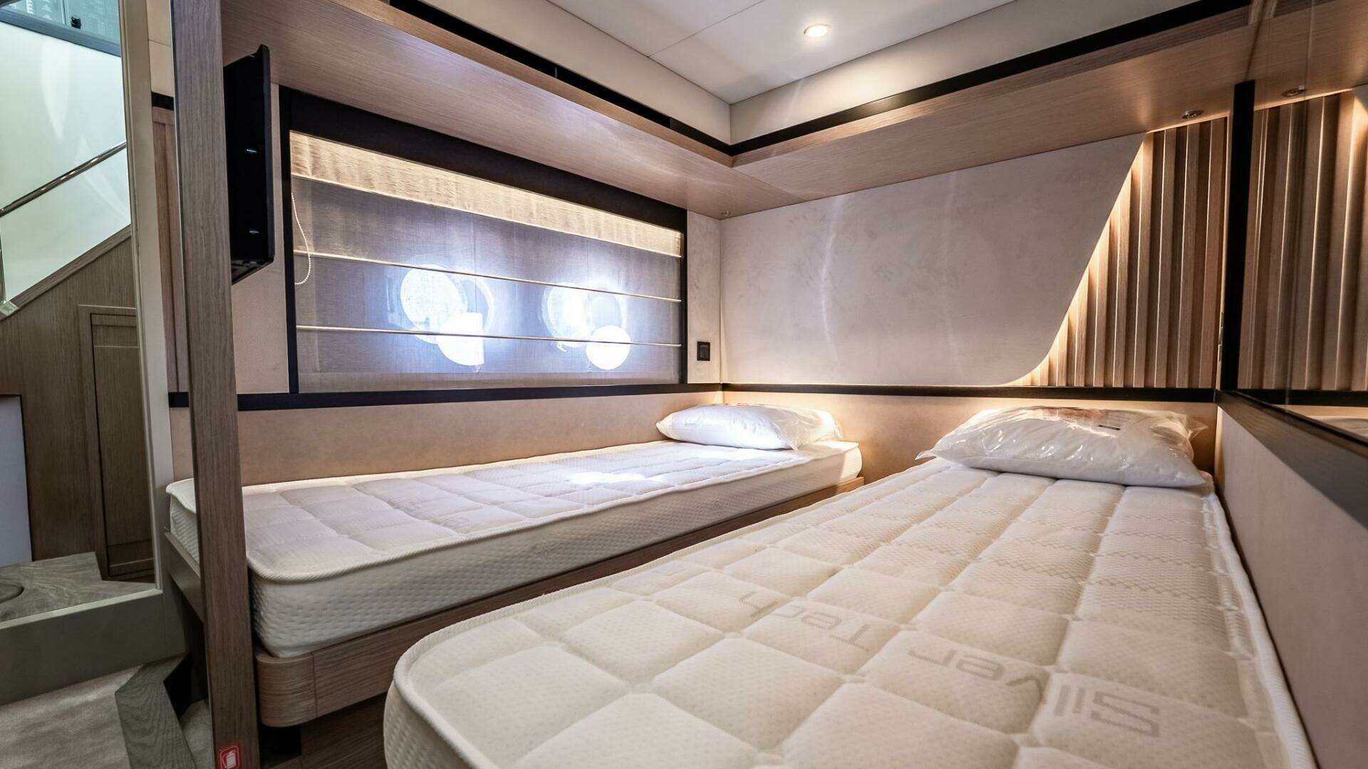 Absolute Navetta 58-2026-IN STOCK-AVAILABLE NOW Staten Island-New York-United States 5624460