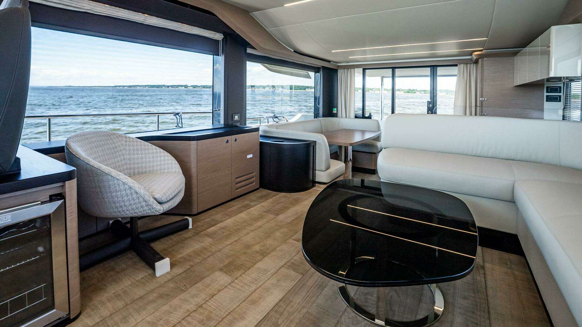Absolute Navetta 58-2026-IN STOCK-AVAILABLE NOW Staten Island-New York-United States 5624432