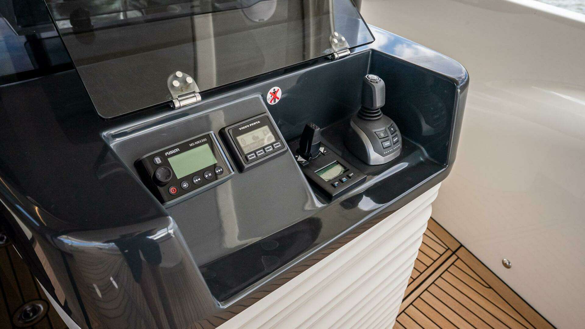 Absolute Navetta 58-2026-IN STOCK-AVAILABLE NOW Staten Island-New York-United States 5624439