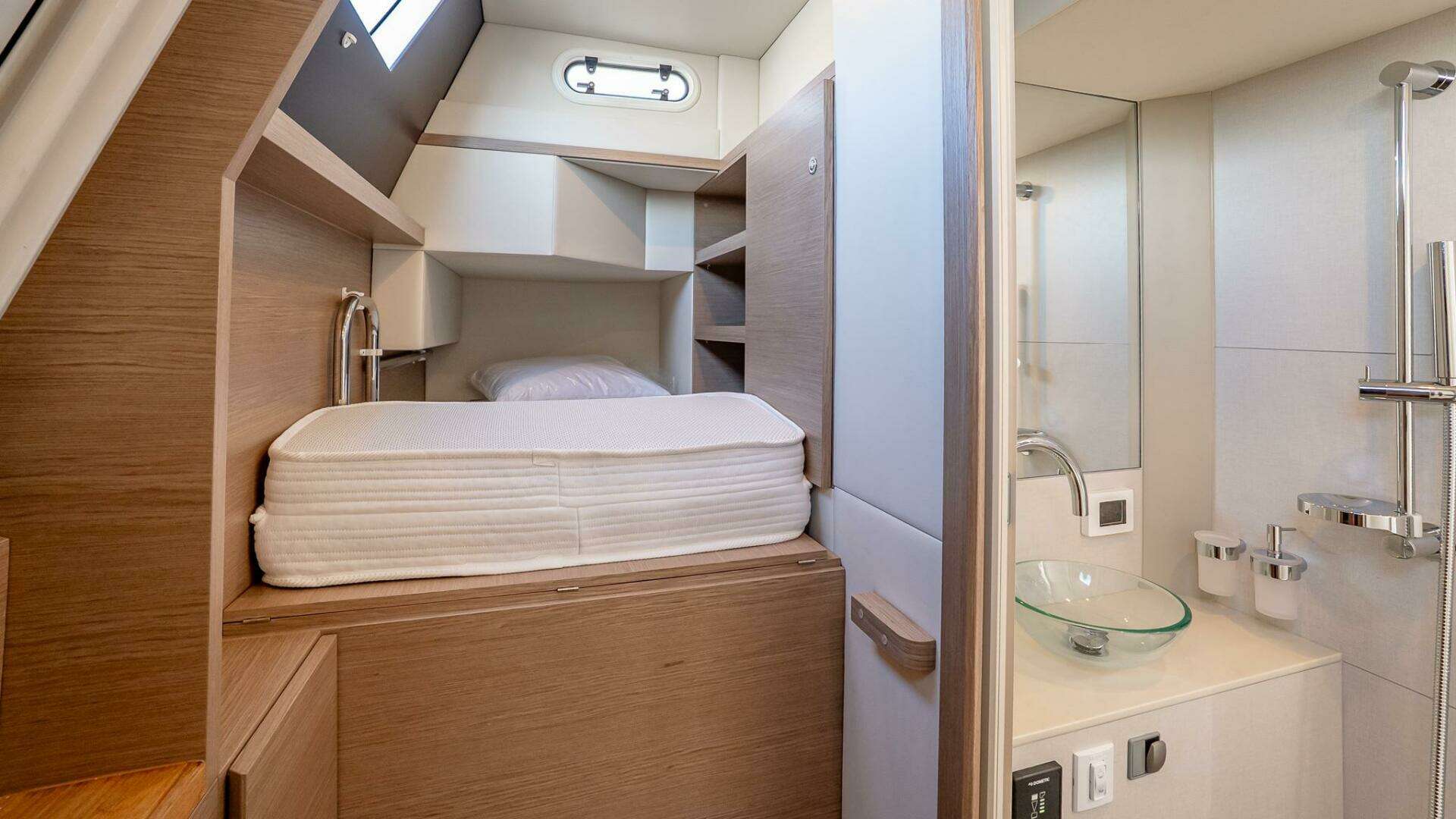 Absolute Navetta 58-2026-IN STOCK-AVAILABLE NOW Staten Island-New York-United States 5624457