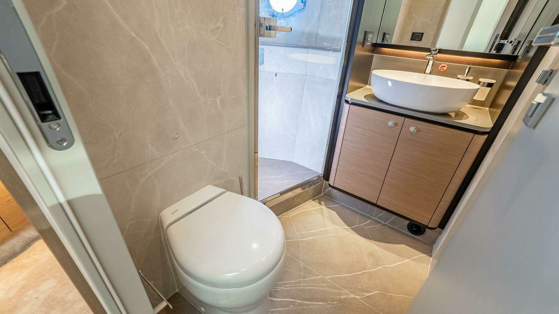 Absolute Navetta 58-2026-IN STOCK-AVAILABLE NOW Staten Island-New York-United States 5624462