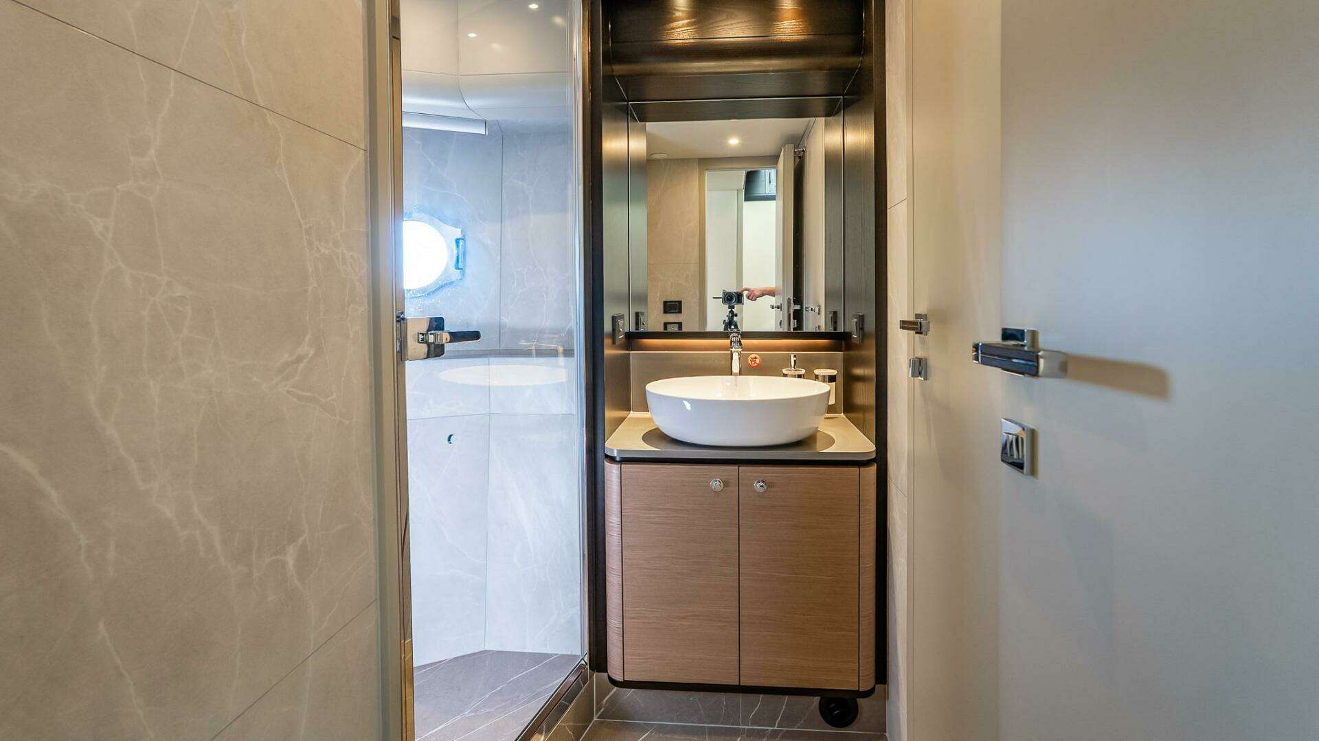 Absolute Navetta 58-2026-IN STOCK-AVAILABLE NOW Staten Island-New York-United States 5624463