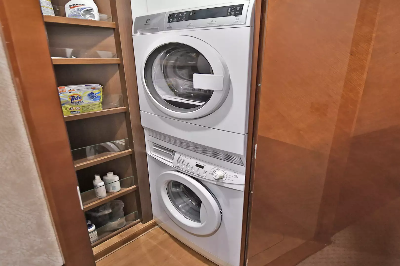 Princess 84 Flybridge-2006-Impromptu II Center Island-New York-United StatesWasher/Dryer Units 1068790