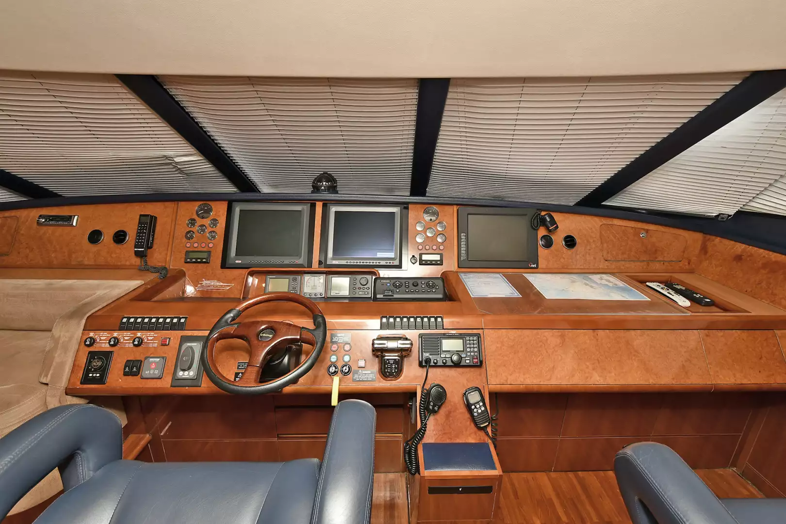 Princess 84 Flybridge-2006-Impromptu II Center Island-New York-United StatesLower Helm Station 1068781