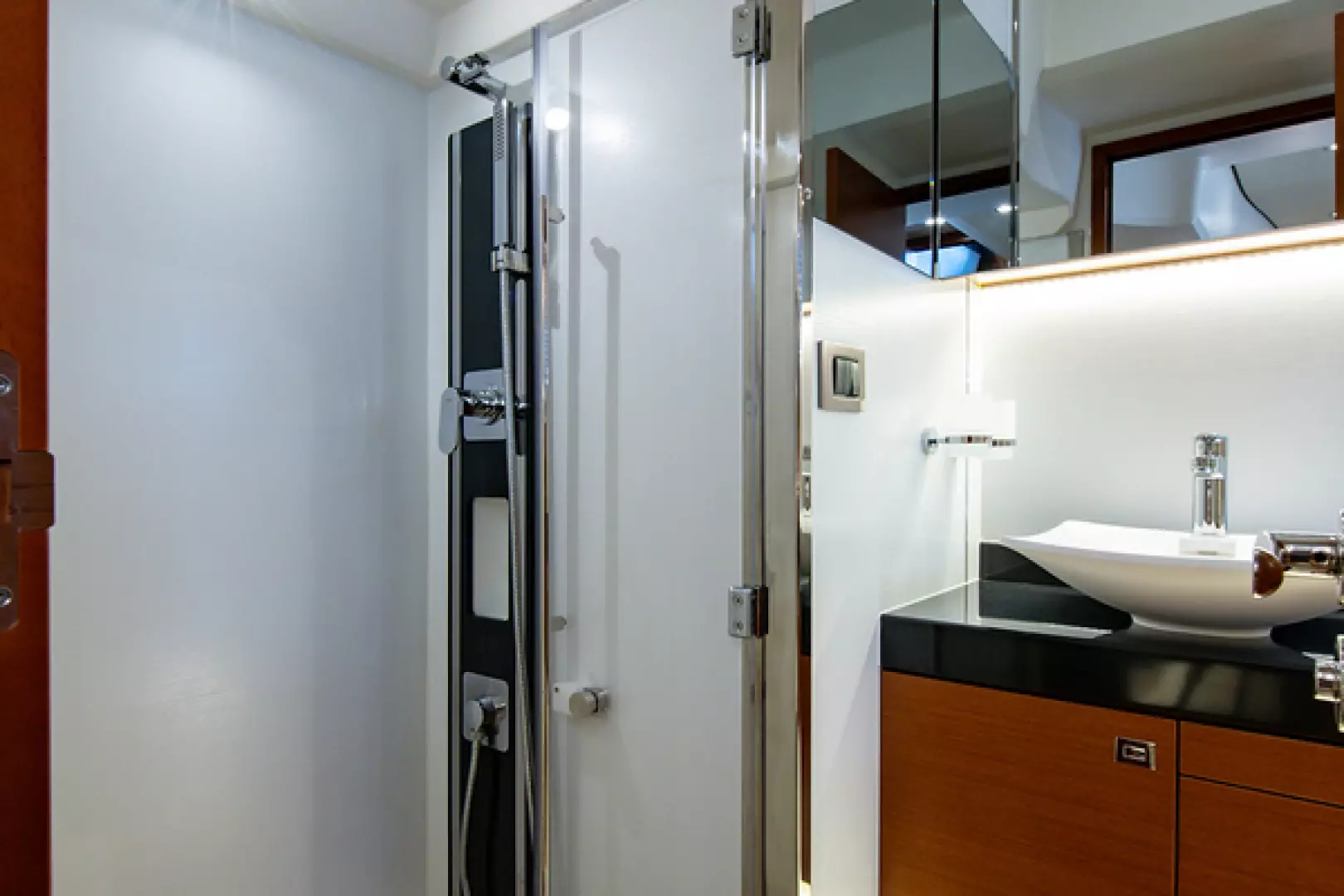Prestige 500 S-2017-Arcadia New York-New York-United StatesMaster Stall Shower 1126231
