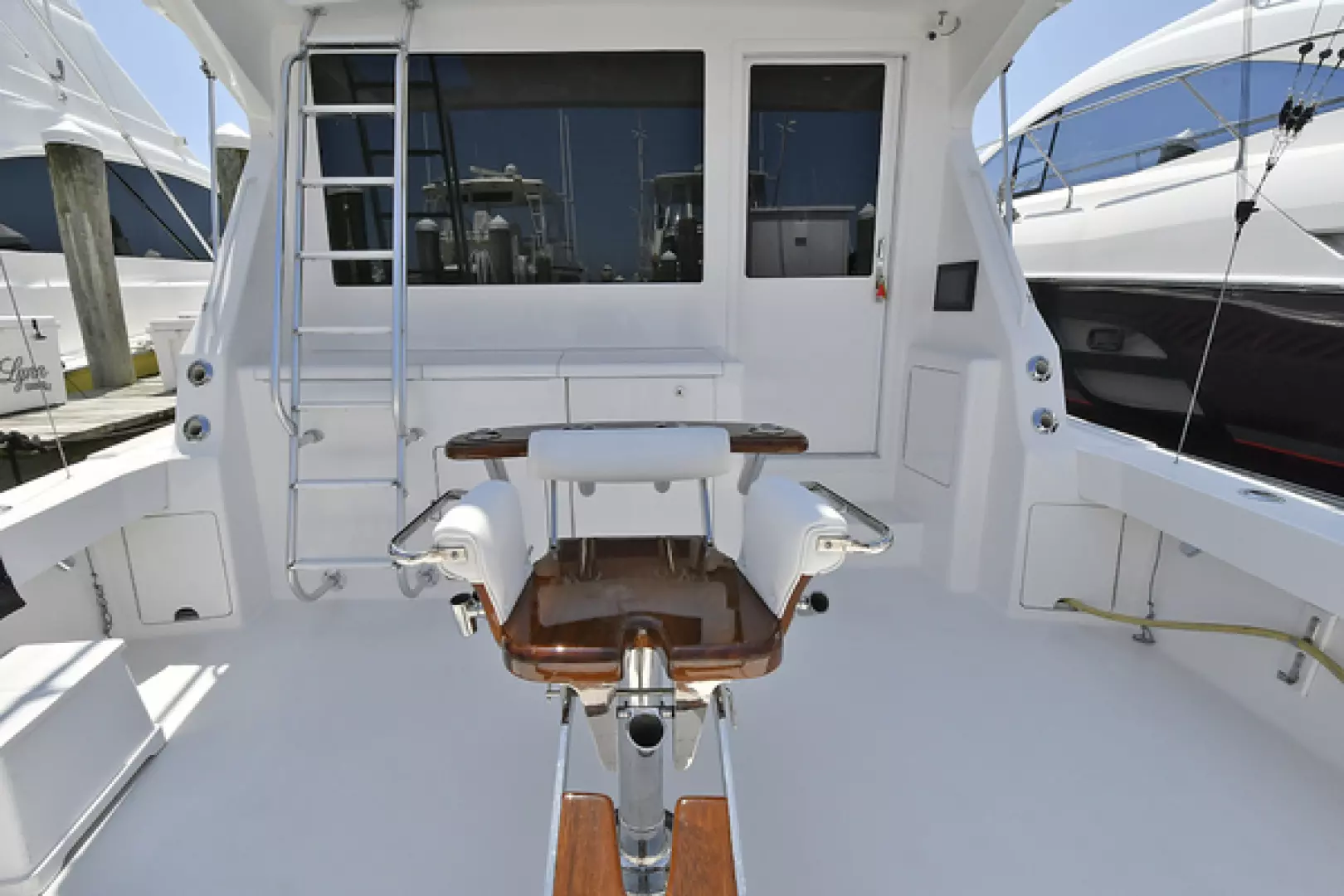 Viking 50 Convertible-2001-Reel Savage Freeport-New York-United StatesCockpit 1203783