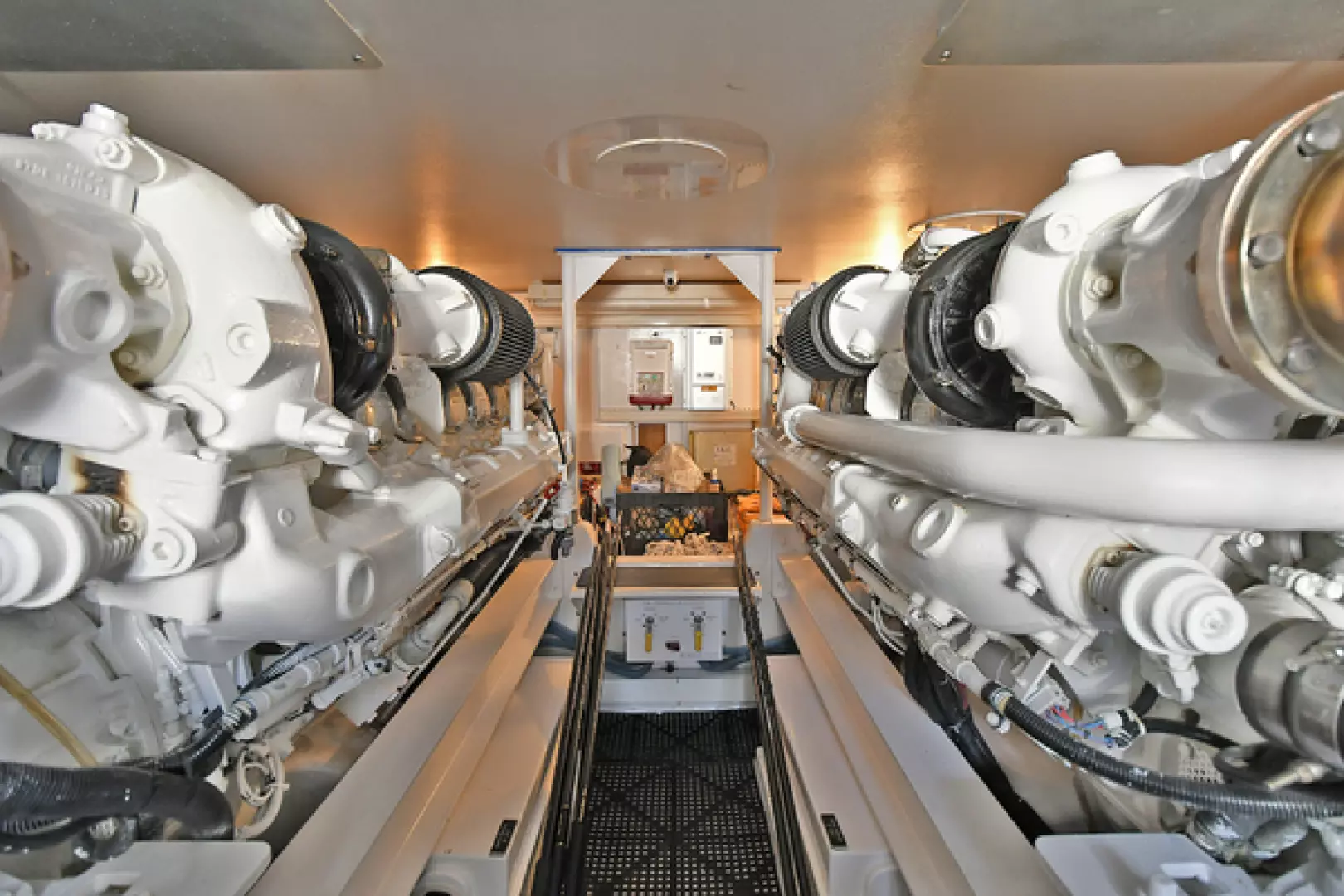 Viking 50 Convertible-2001-Reel Savage Freeport-New York-United StatesEngine Room 1203810