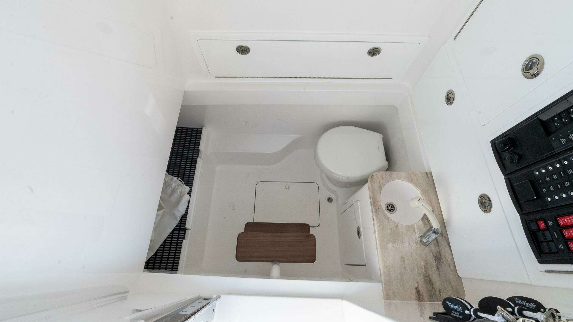 Valhalla Boatworks V37 Center Console-2025-IN STOCK Freeport-New York-United States 4818450