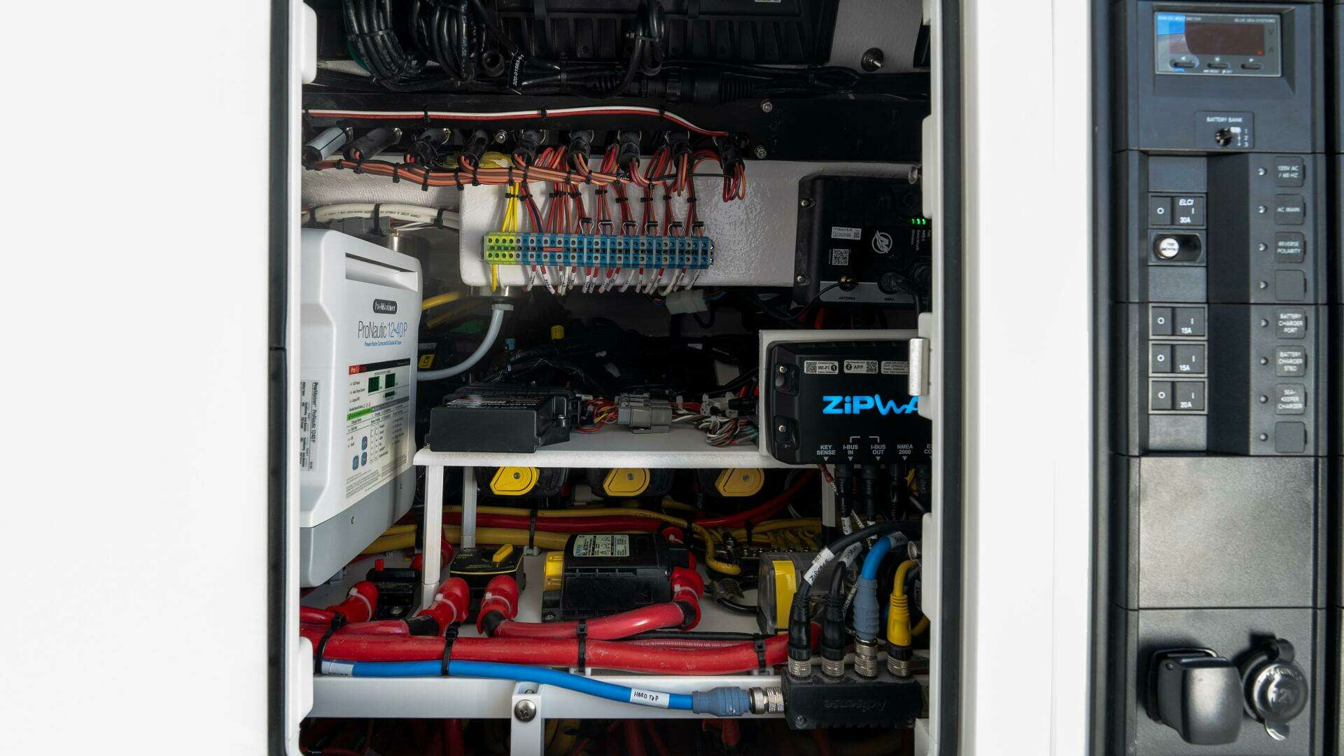 Valhalla Boatworks V37 Center Console-2025-IN STOCK Freeport-New York-United States 4818445