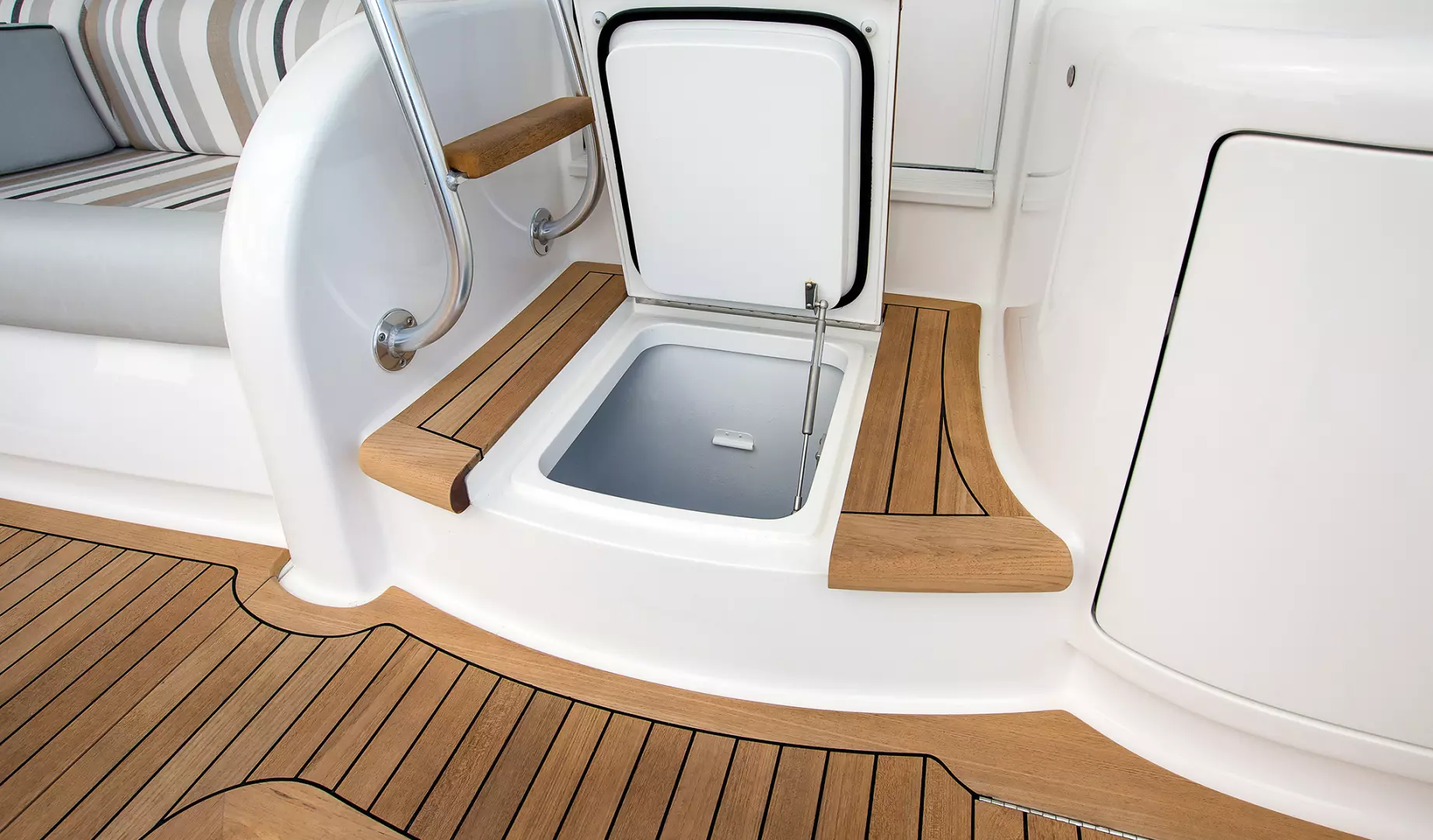 Viking 68 Convertible-2026-NEW BUILD Staten Island-New York-United StatesRefrigerated Cool box 1208854