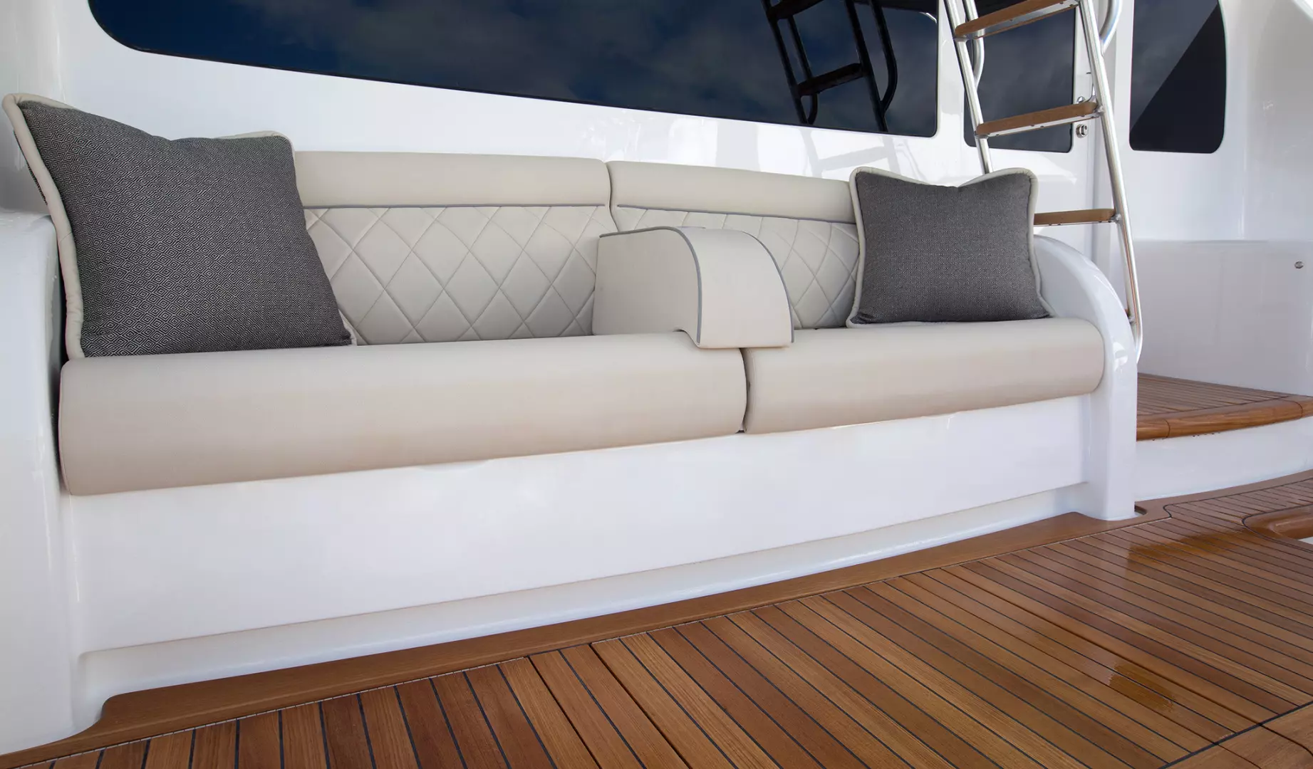 Viking 72 Enclosed Bridge-2025-NEW BUILD Staten Island-New York-United StatesMezzanine Seating 1209088