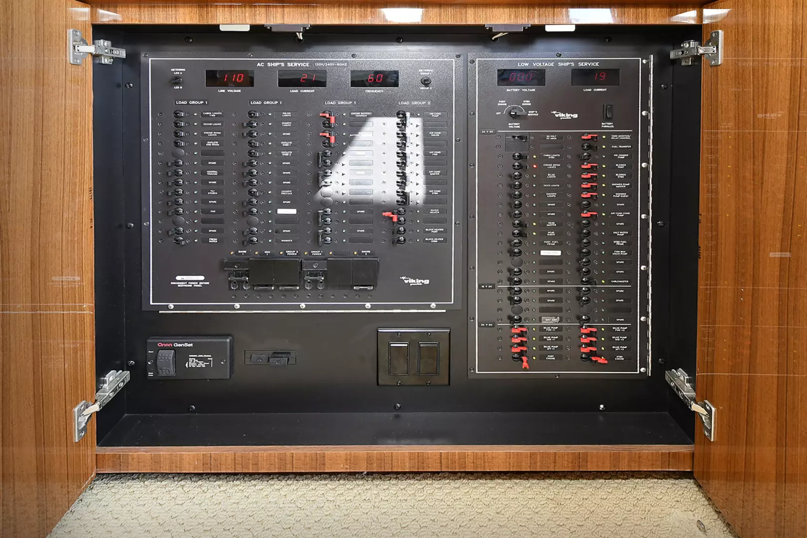 Viking 52 Convertible-2006-Relentless Westport-Connecticut-United StatesControl Panel 1212138