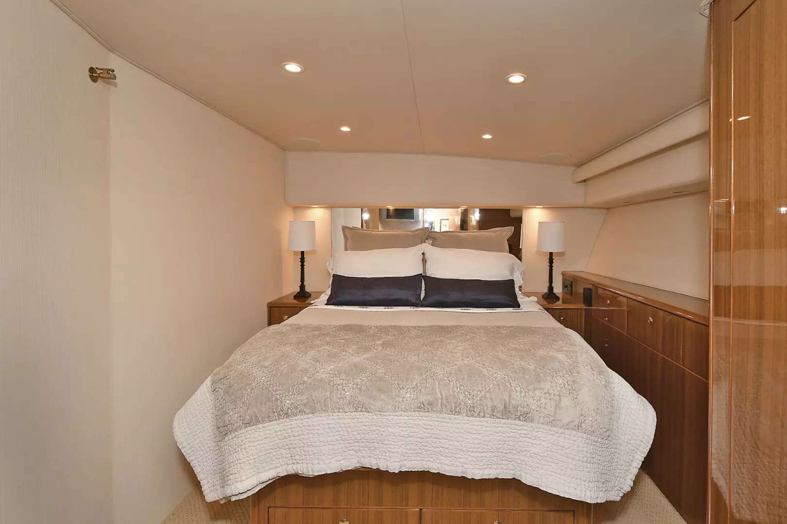 Viking 52 Convertible-2006-Relentless Westport-Connecticut-United StatesMaster Stateroom 1212126