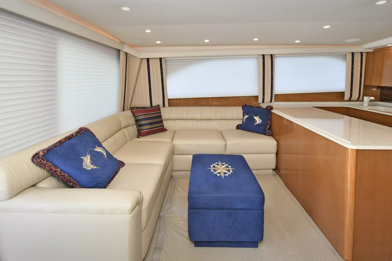 Viking 48 Convertible-2003-Renate Babylon-New York-United StatesSalon 1224389