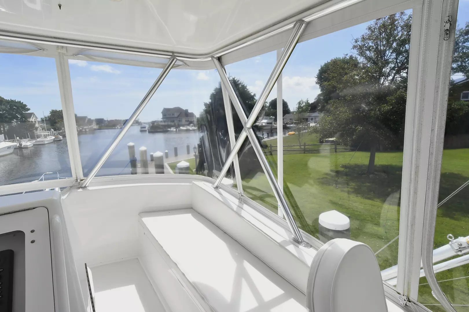 Viking 48 Convertible-2003-Renate Babylon-New York-United StatesFlybridge Seating 1224384