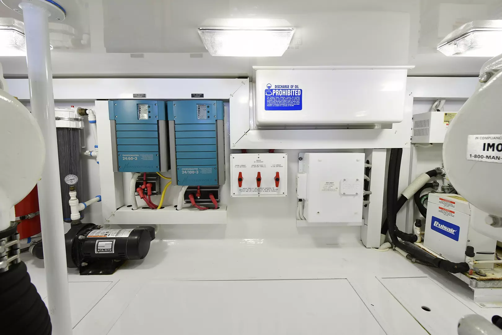 Viking 48 Convertible-2003-Renate Babylon-New York-United StatesEngine Room  1224406