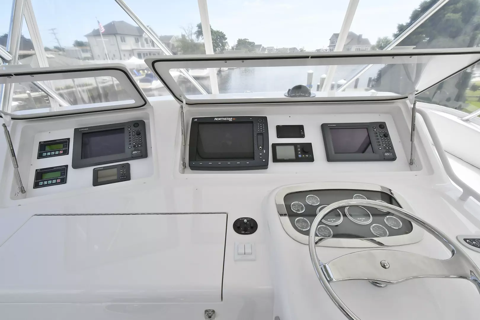 Viking 48 Convertible-2003-Renate Babylon-New York-United StatesHelm Station  1224381