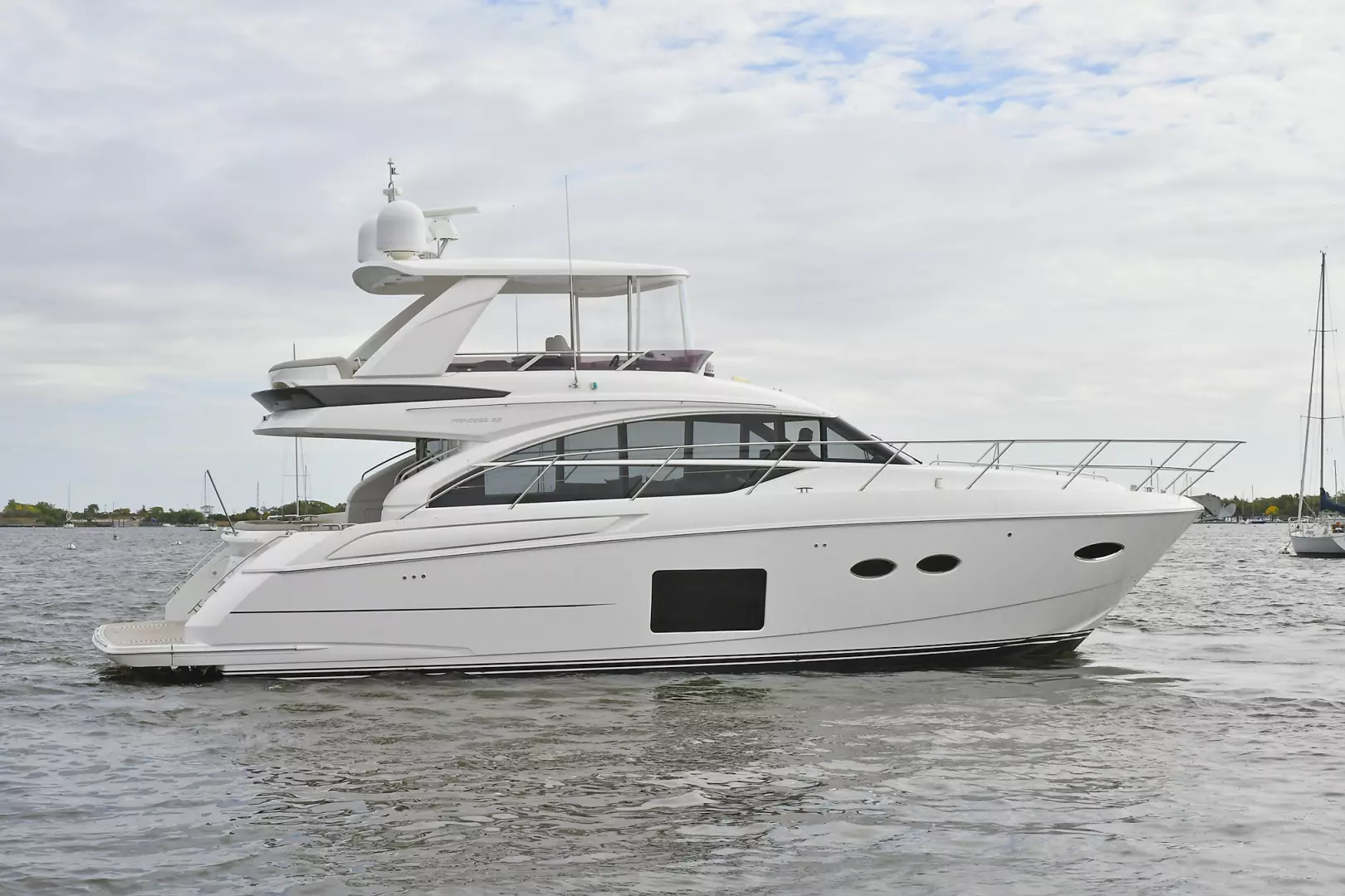 2017 Princess 52 Flybridge Yacht For Sale | SI Yachts
