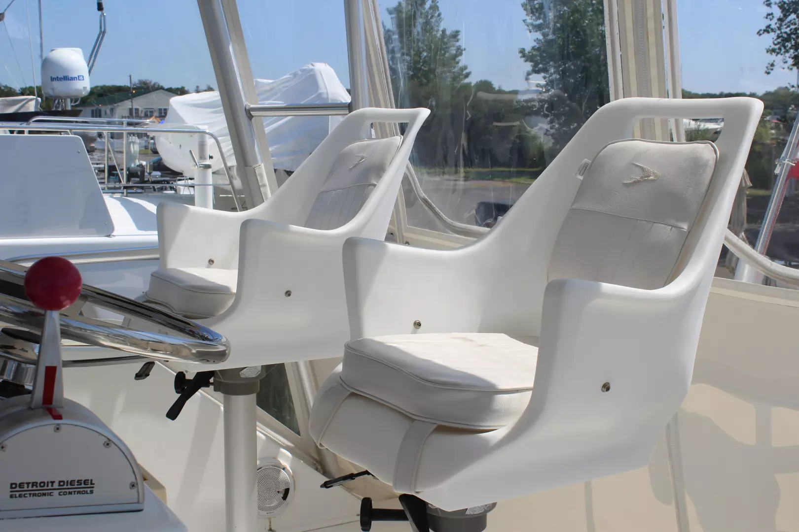 Viking 43 Convertible-1998-Valhalla Patchogue-New York-United StatesHelm Seating 1269857