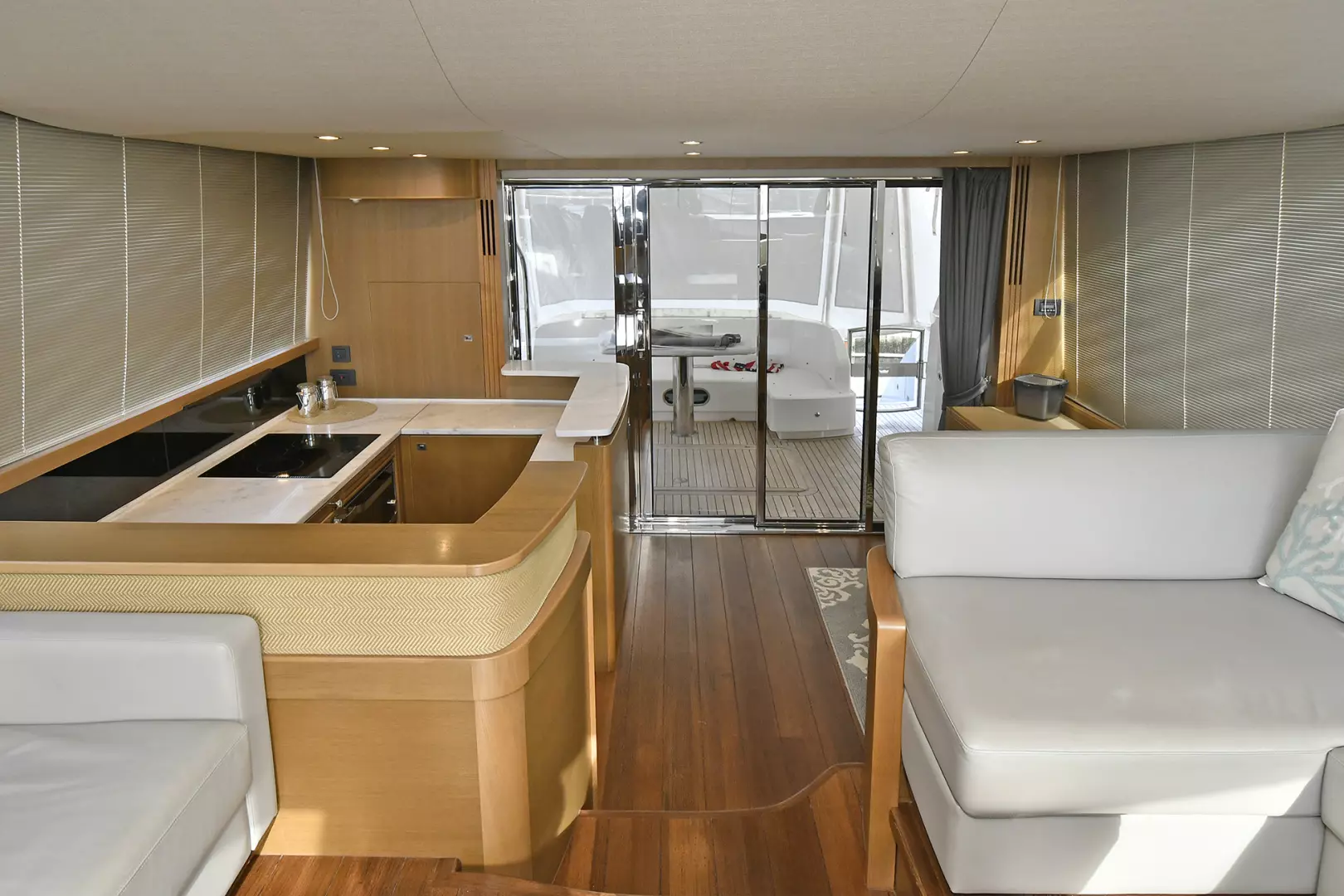 Princess 52 Flybridge-2016-About Time Montauk-New York-United StatesAft Salon  1316597