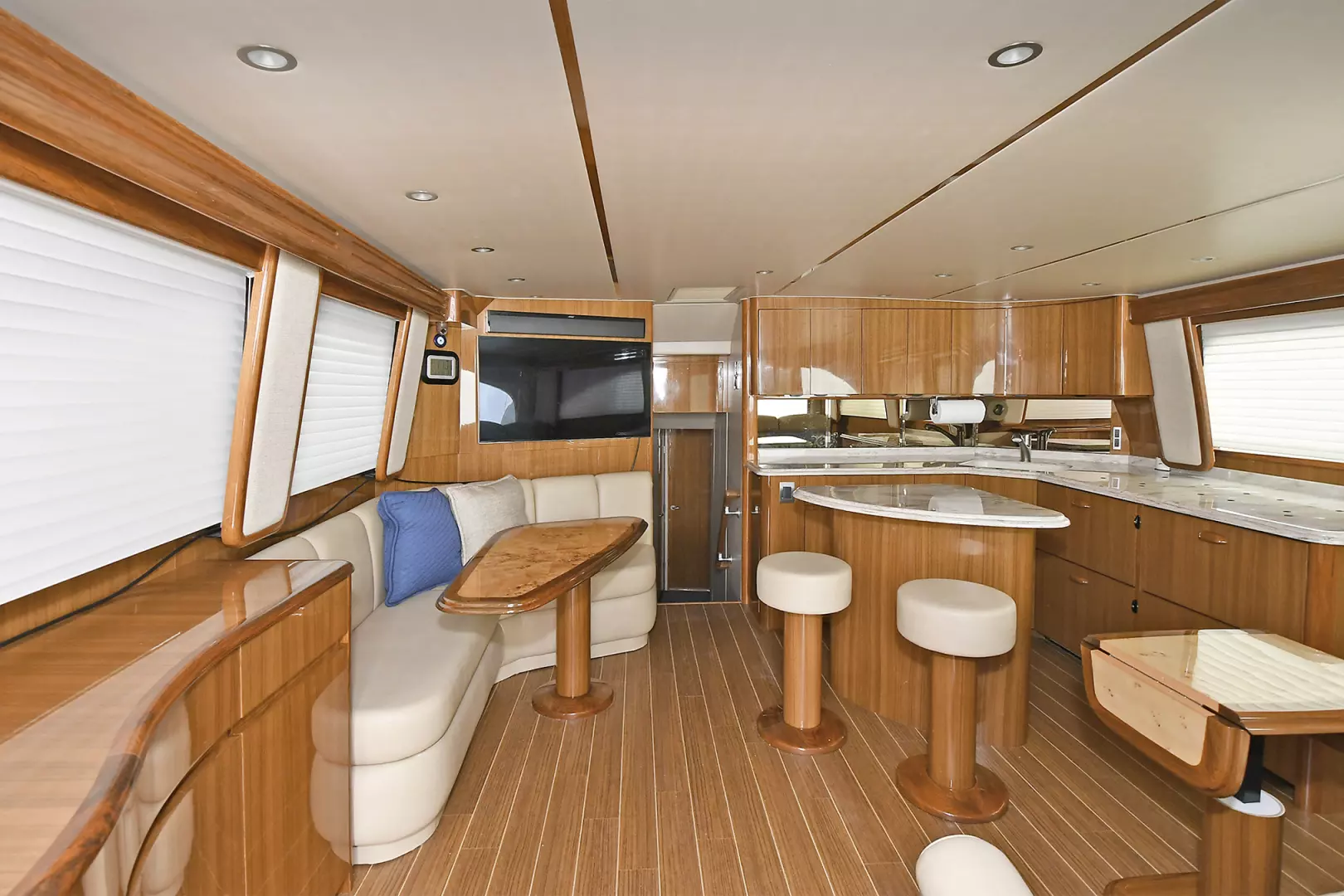 Viking 52 Convertible-2015-UTF Freeport-New York-United StatesSalon 1337646