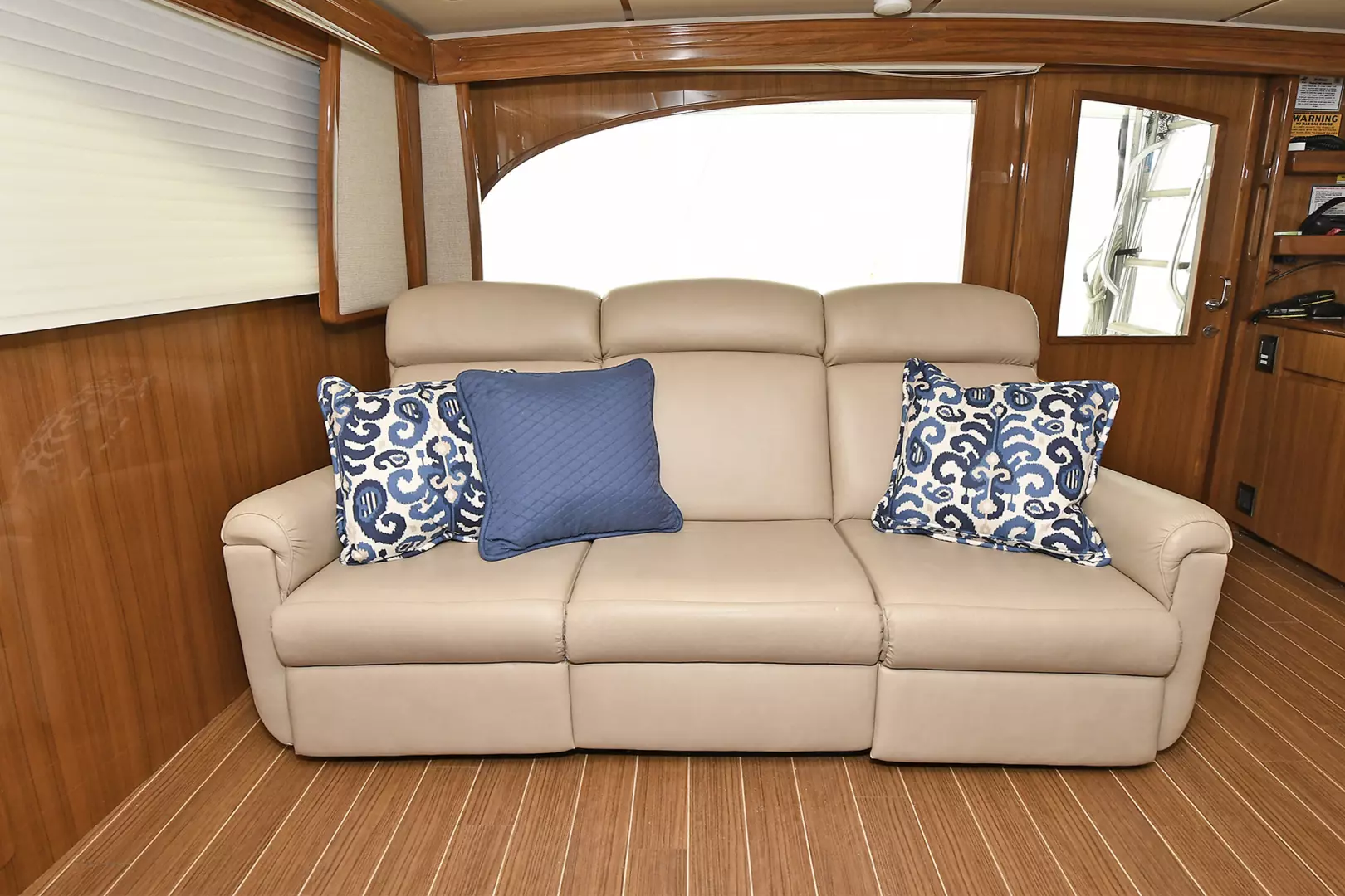 Viking 52 Convertible-2015-UTF Freeport-New York-United StatesSalon Custom Incliners 1337648
