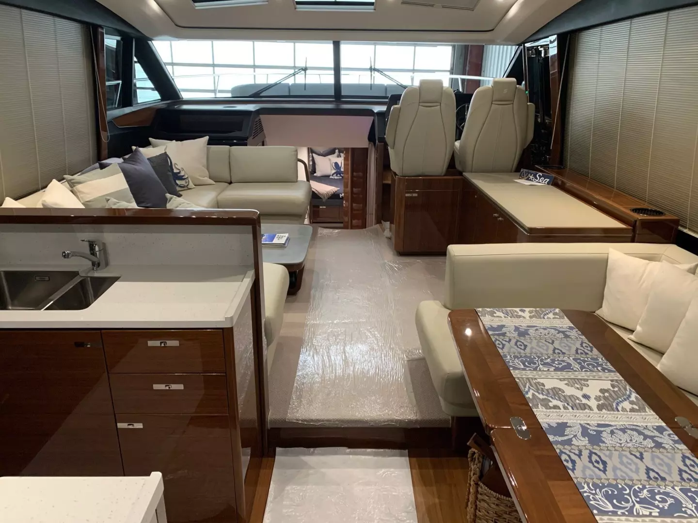 Princess S65 Sportbridge-2017-Out A Here Long Island-New York-United StatesSalon  1353745