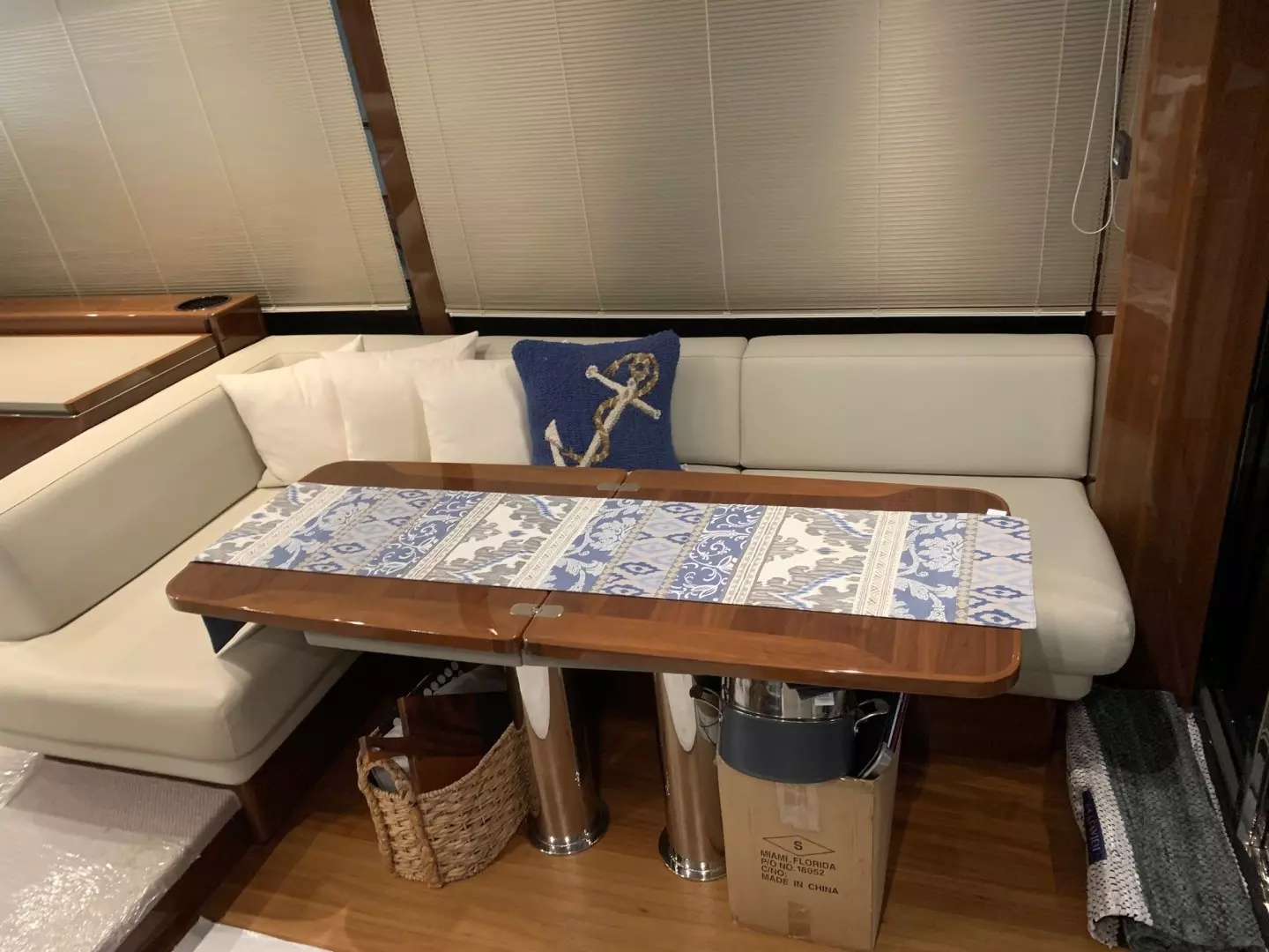 Princess S65 Sportbridge-2017-Out A Here Long Island-New York-United StatesDinette 1353744