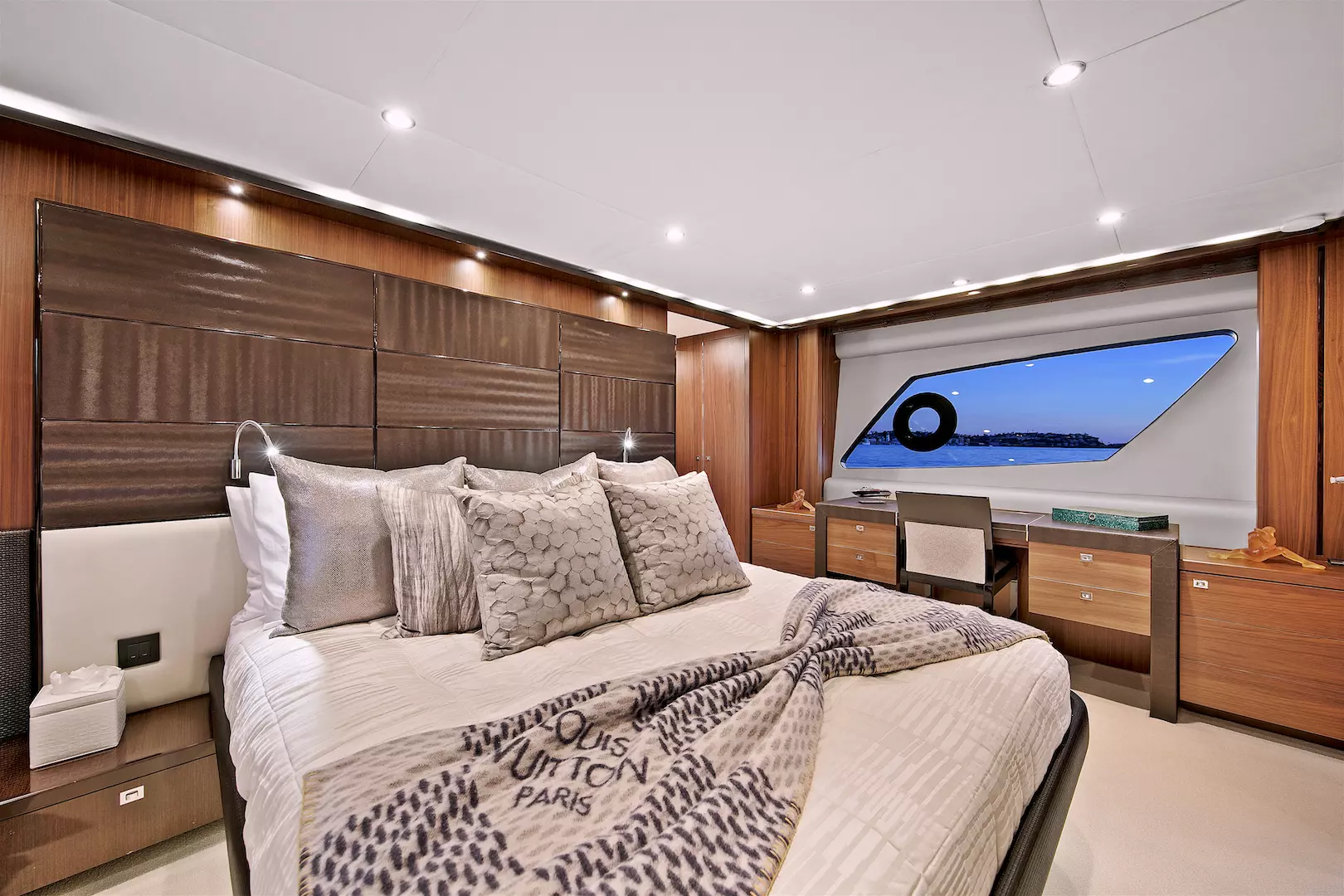 Princess V72-2014-BREATHLESS Marina Del Rey-California-United StatesMaster Stateroom  1348534