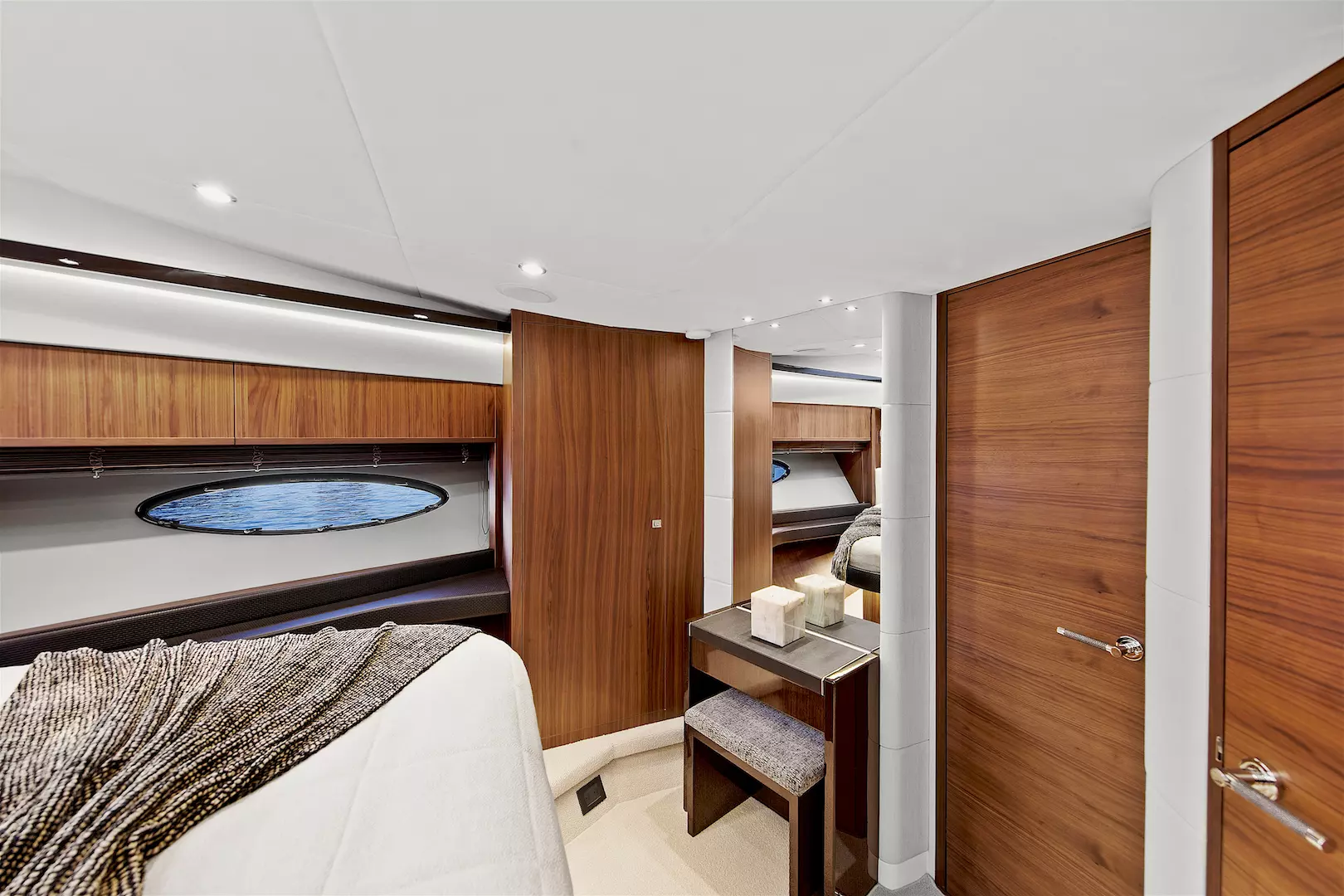 Princess V72-2014-BREATHLESS Marina Del Rey-California-United StatesVIP Stateroom  1348517