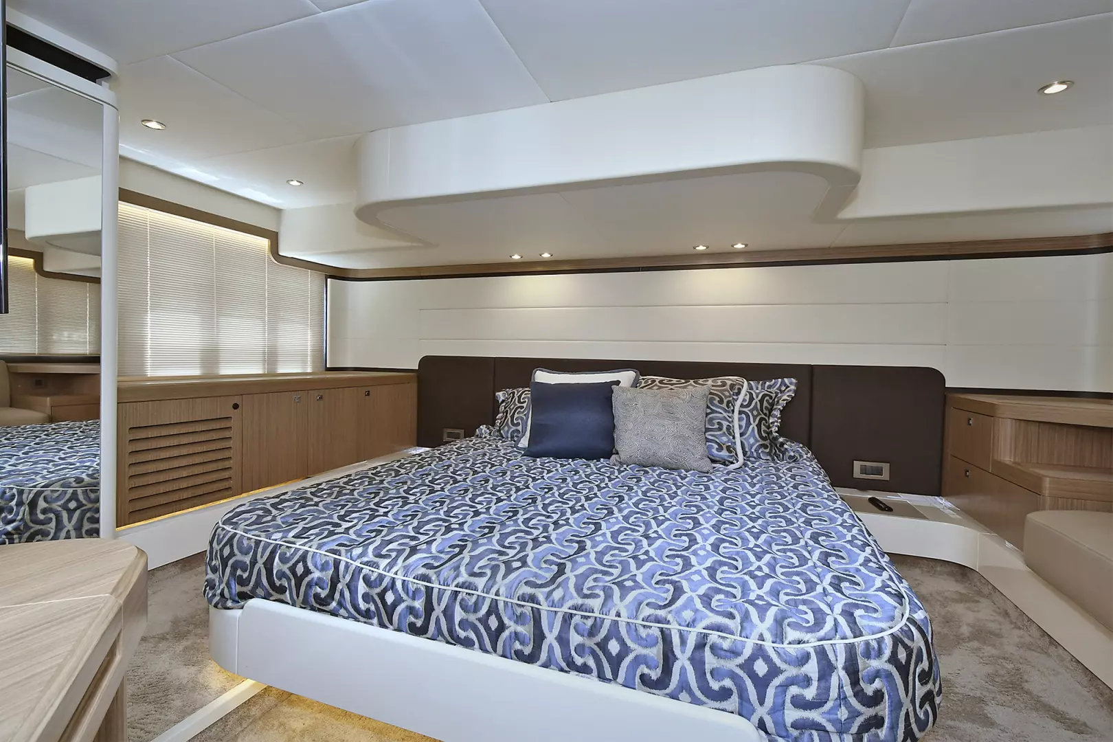 Absolute Fly-2019  Staten Island-New York-United StatesMaster Stateroom  1451510