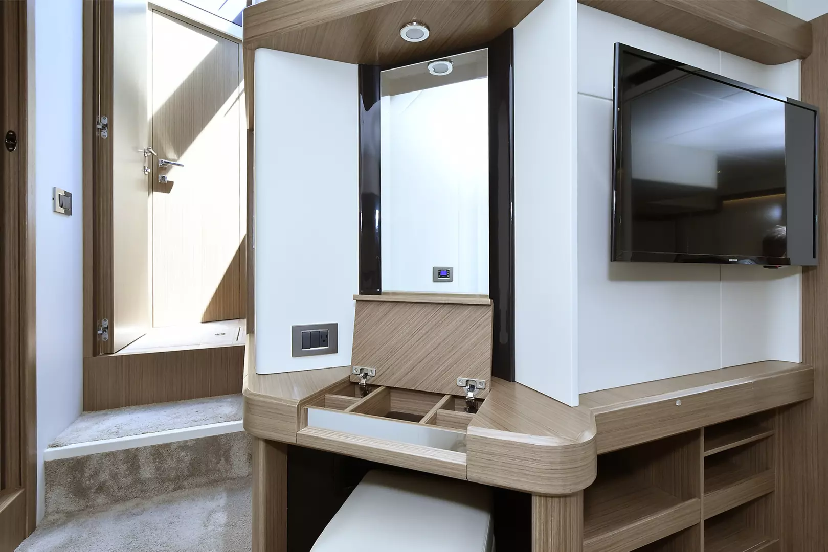 Absolute Fly-2019  Staten Island-New York-United StatesMaster Stateroom Vanity 1451516