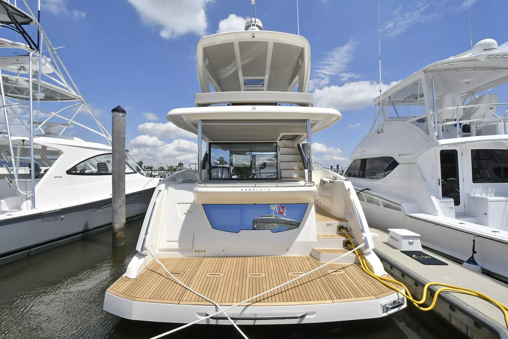 Absolute Fly-2019  Staten Island-New York-United StatesTransom  1451549