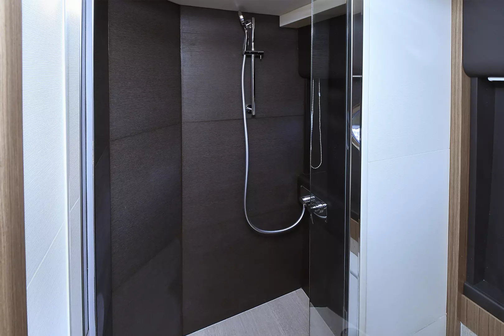 Absolute Fly-2019  Staten Island-New York-United StatesMaster Stall Shower 1451518