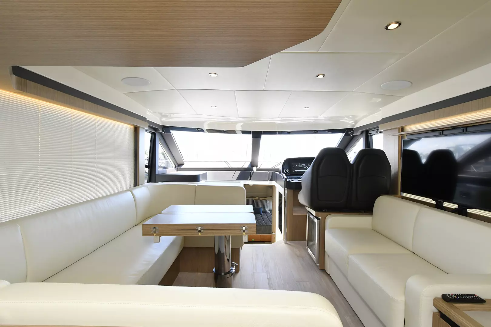 Absolute Fly-2019  Staten Island-New York-United StatesSalon  1451525